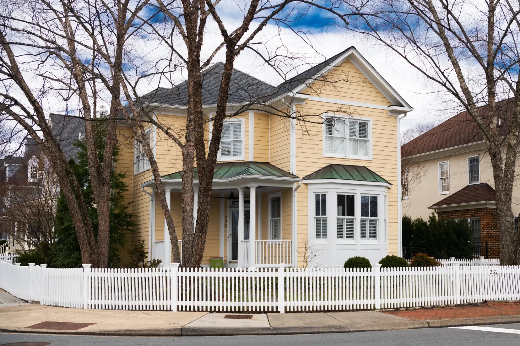 Professional exterior painting project in Arlington-Alexandria by That 1 Painter