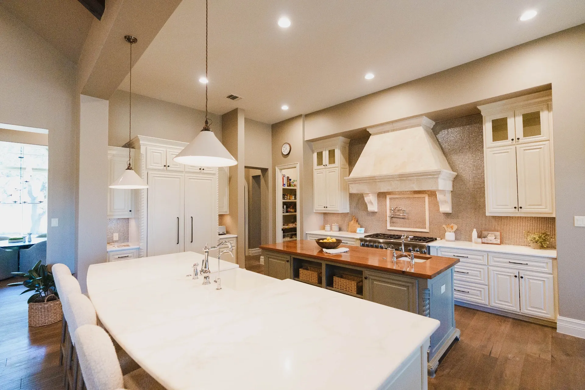 Professional interior painting project in Arlington-Alexandria by That 1 Painter