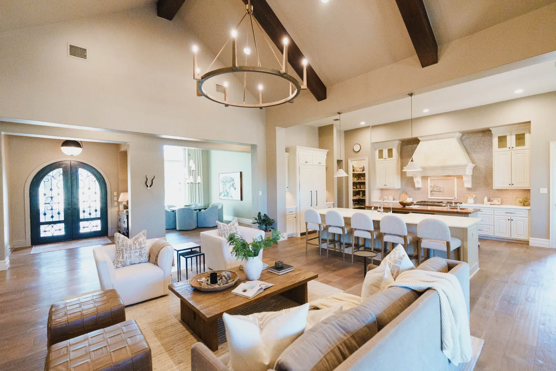 Professional interior painting project in Arlington-Alexandria by That 1 Painter