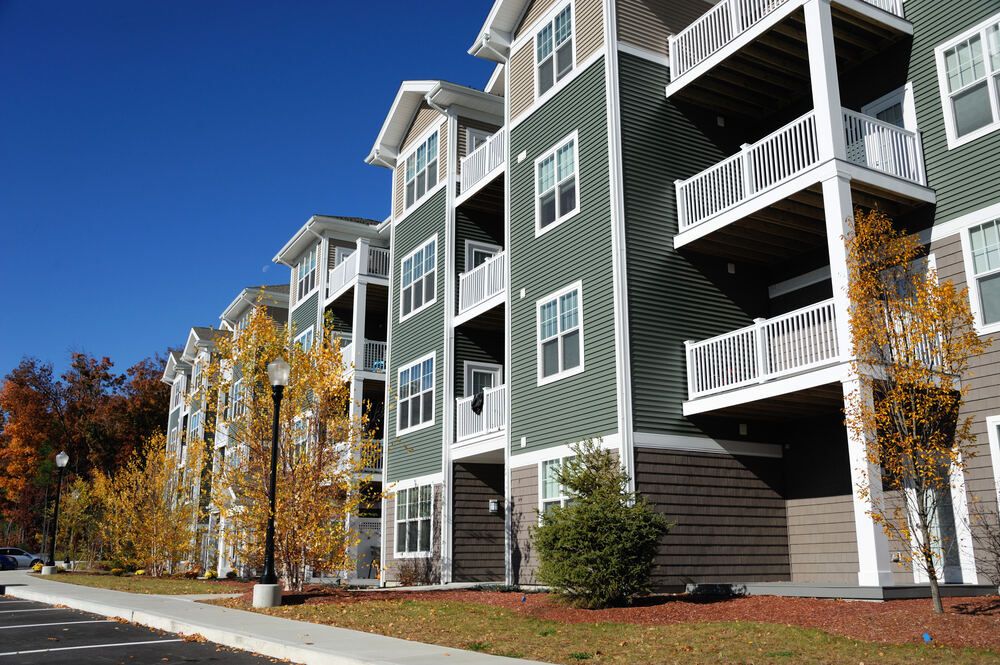 Multi-family apartment building exterior repaint