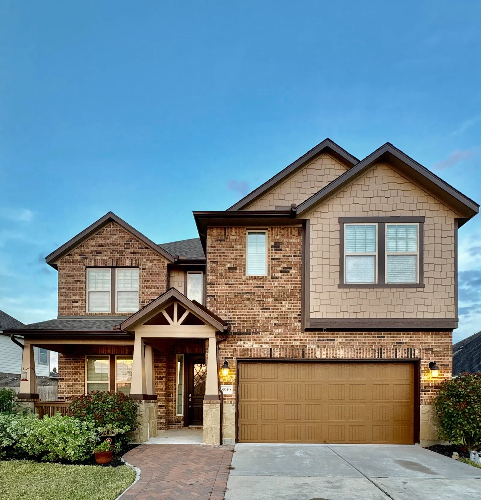 Professional exterior painting project in Fort Bend County by That 1 Painter