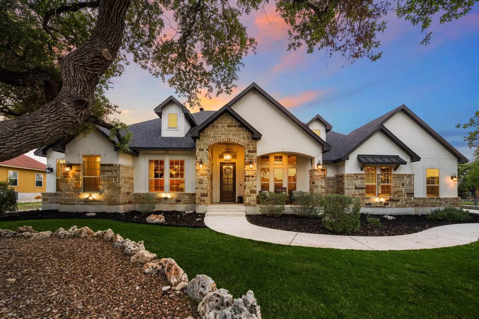 Professional exterior painting project in Denver-Aurora by That 1 Painter