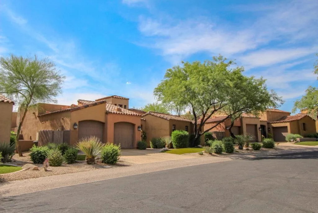 Professional exterior painting project in El Paso by That 1 Painter
