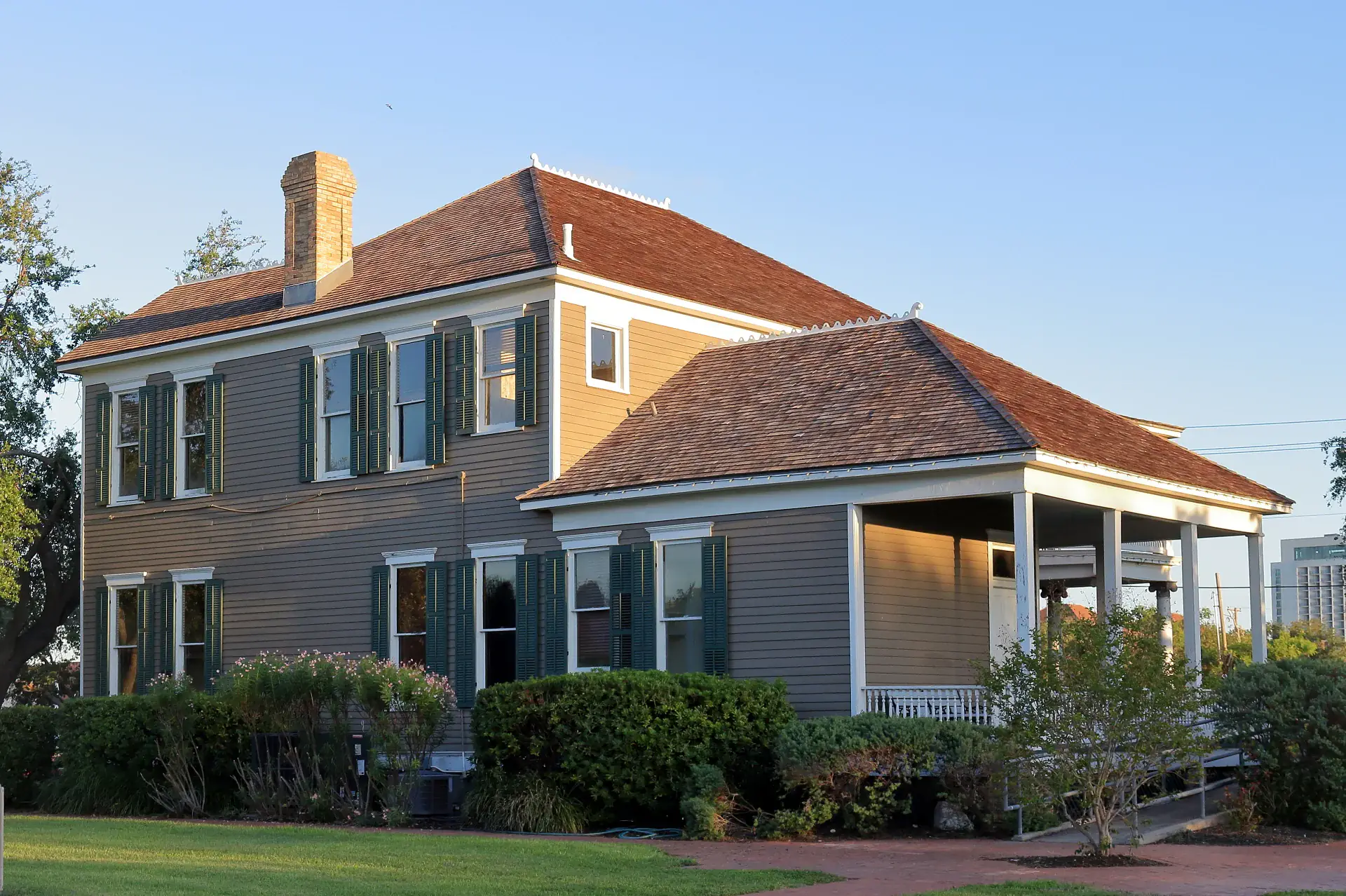 Professional exterior painting project in Corpus Christi by That 1 Painter