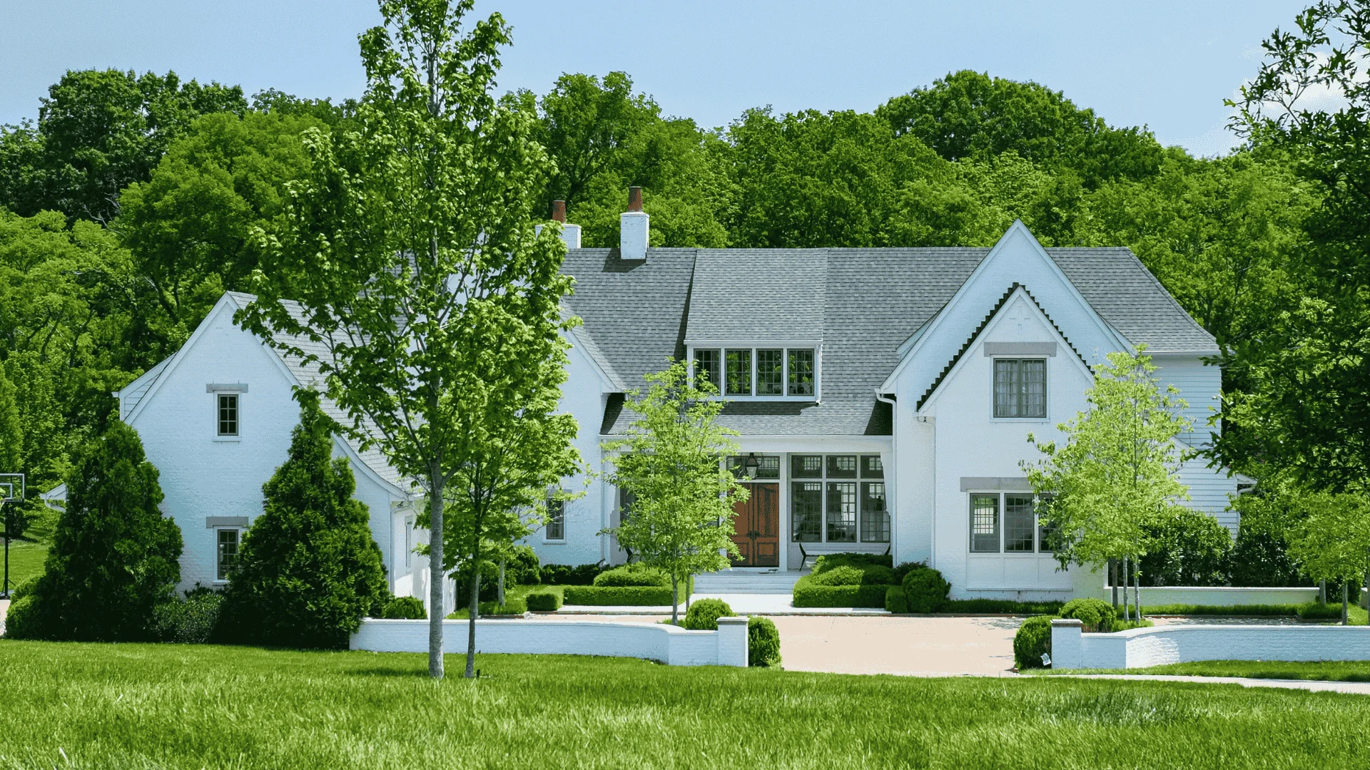 Professional exterior painting project in Nashville by That 1 Painter