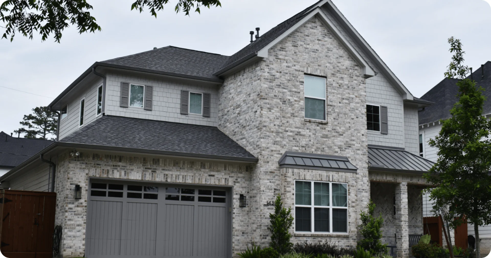 Professional exterior painting project in Conroe by That 1 Painter