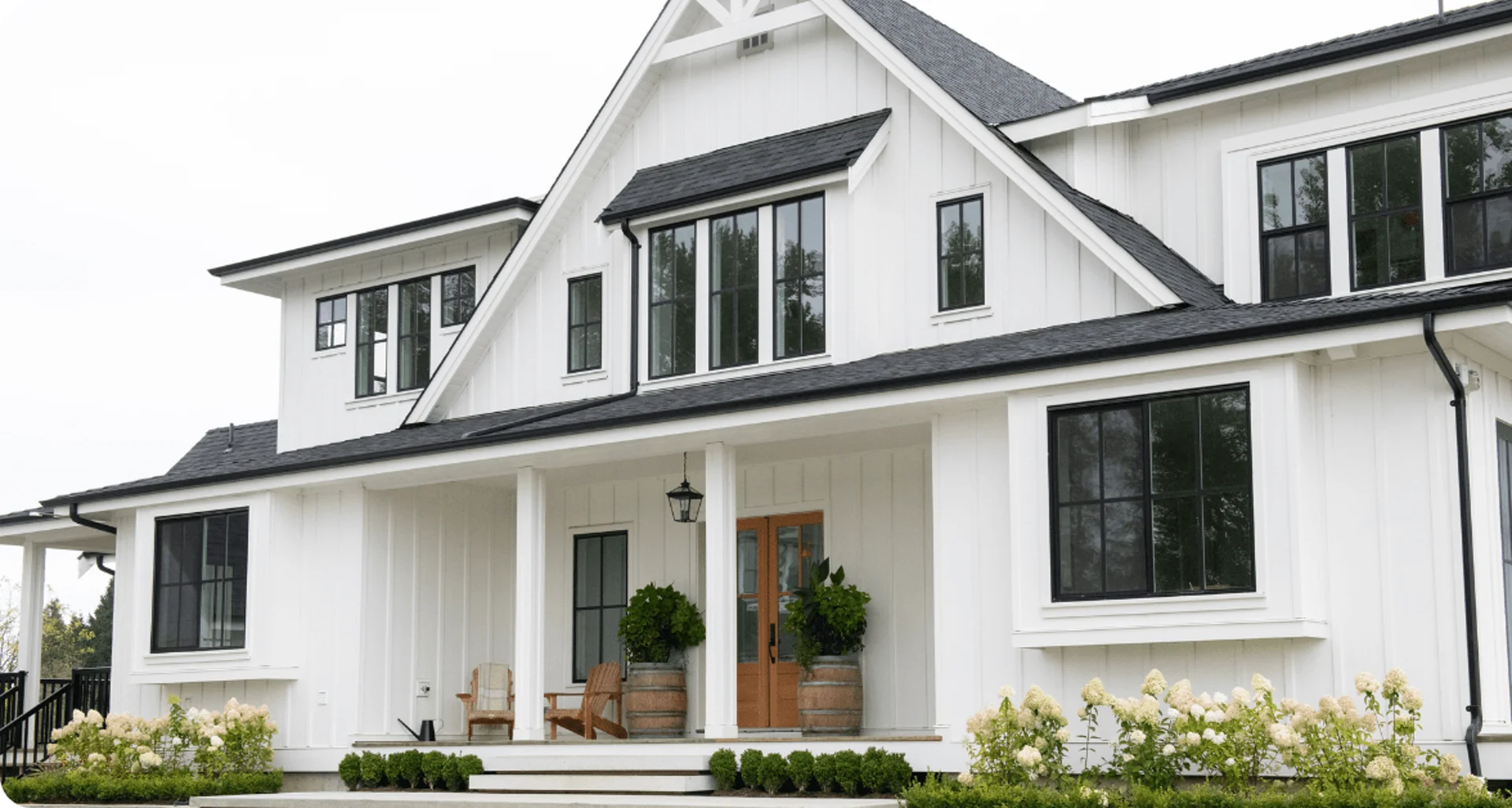 Professional exterior painting project in Conroe by That 1 Painter