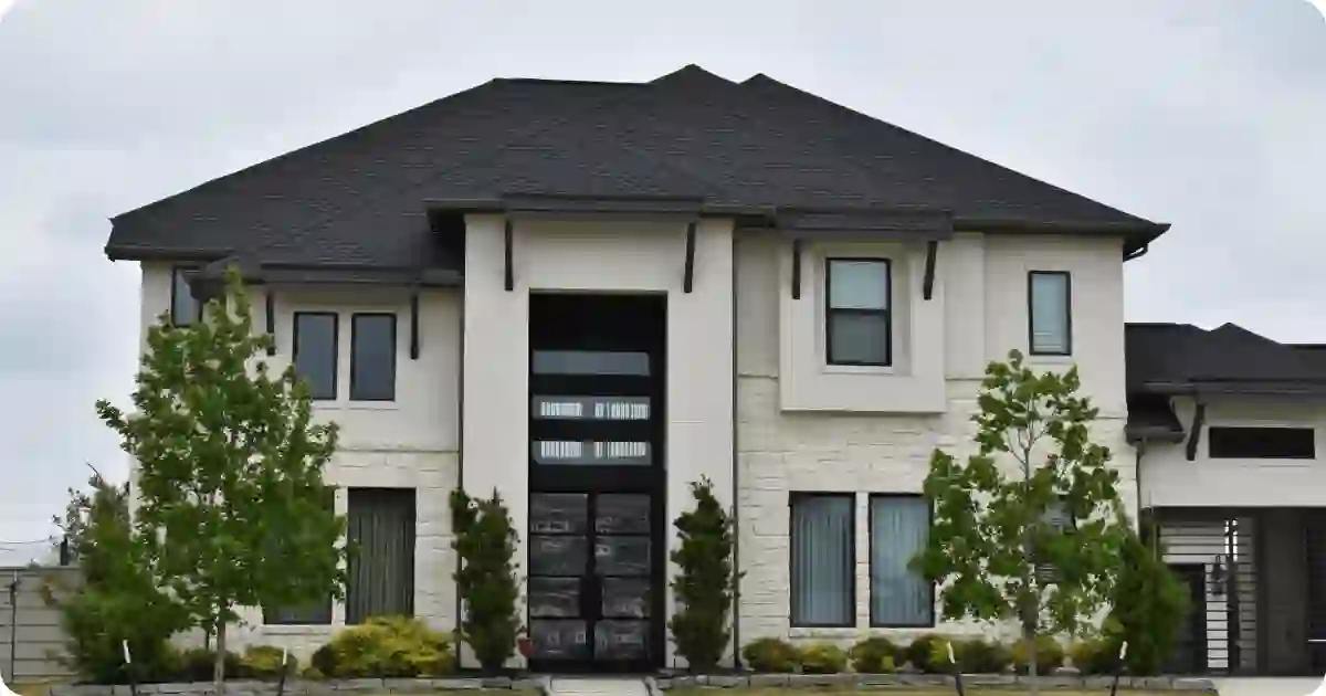 Professional exterior painting project in Georgetown by That 1 Painter