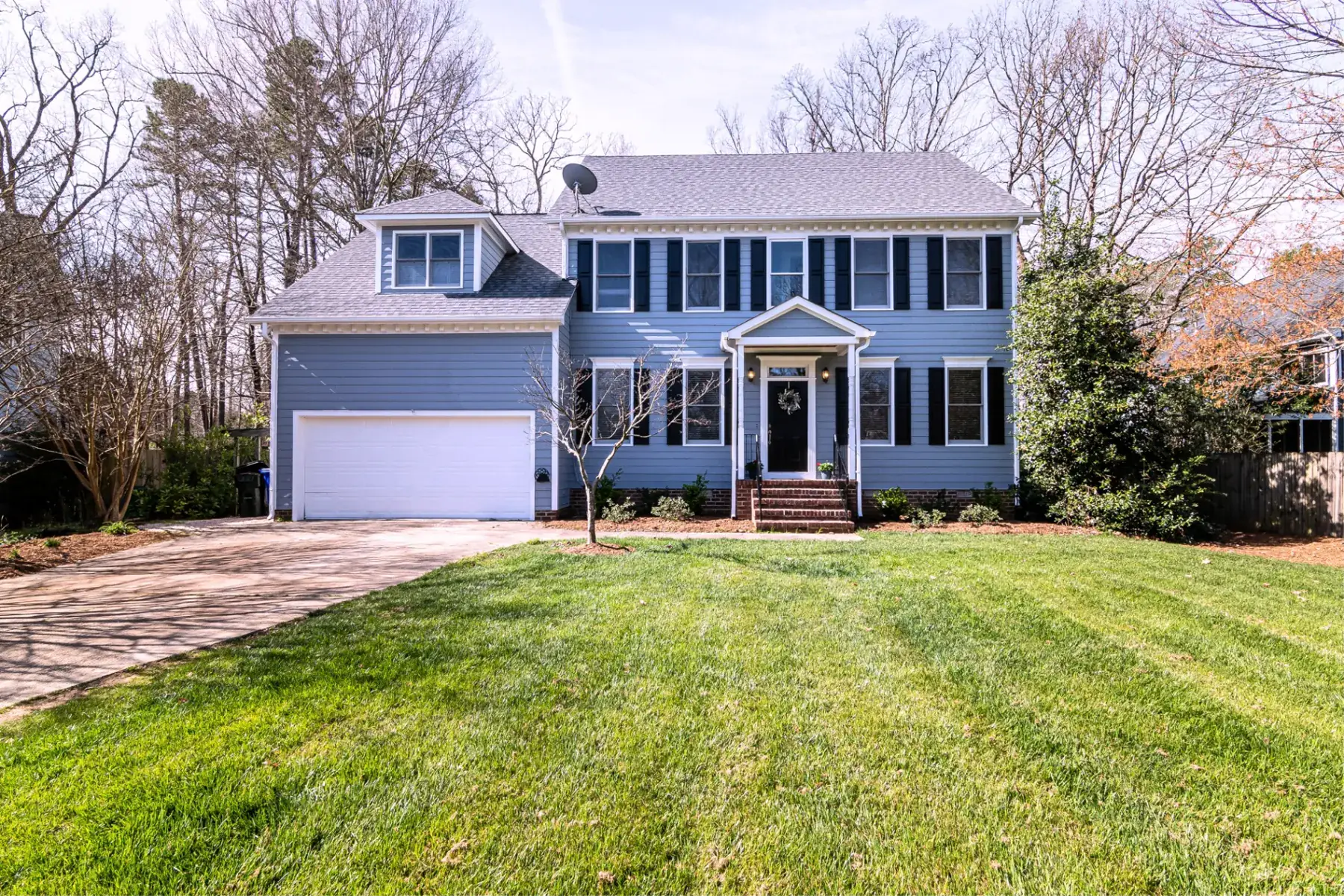 Professional exterior painting project in Lake Lanier by That 1 Painter