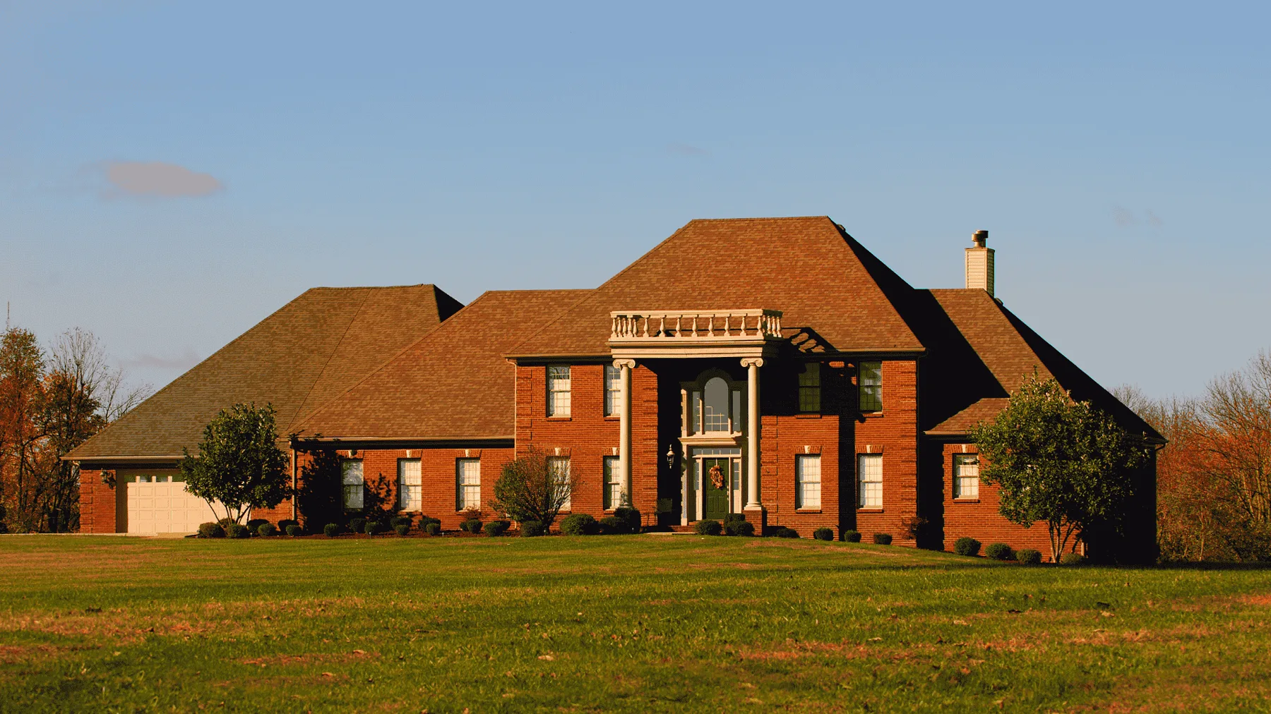Professional exterior painting project in Louisville by That 1 Painter