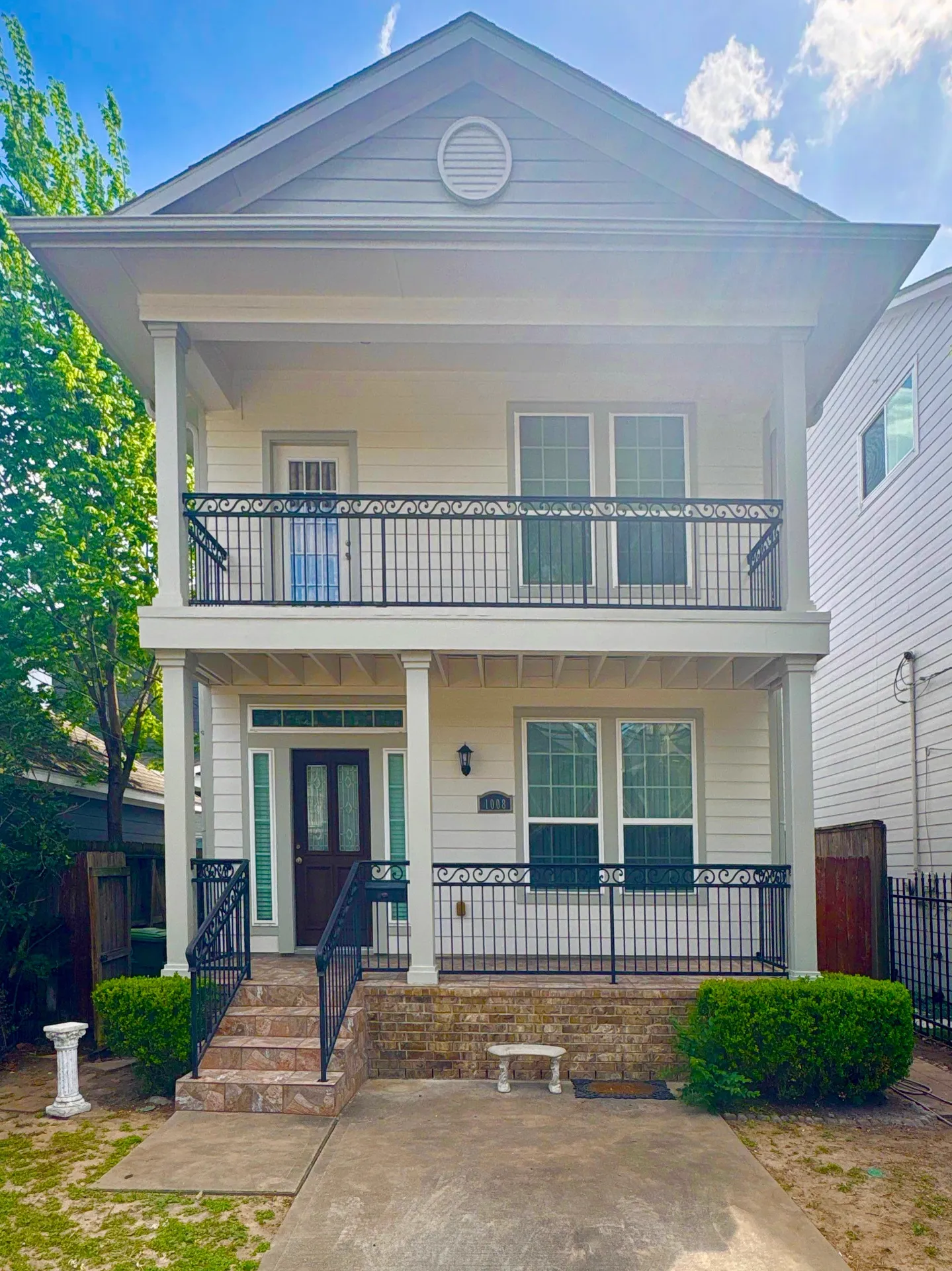 Professional exterior painting project in Fort Bend County by That 1 Painter