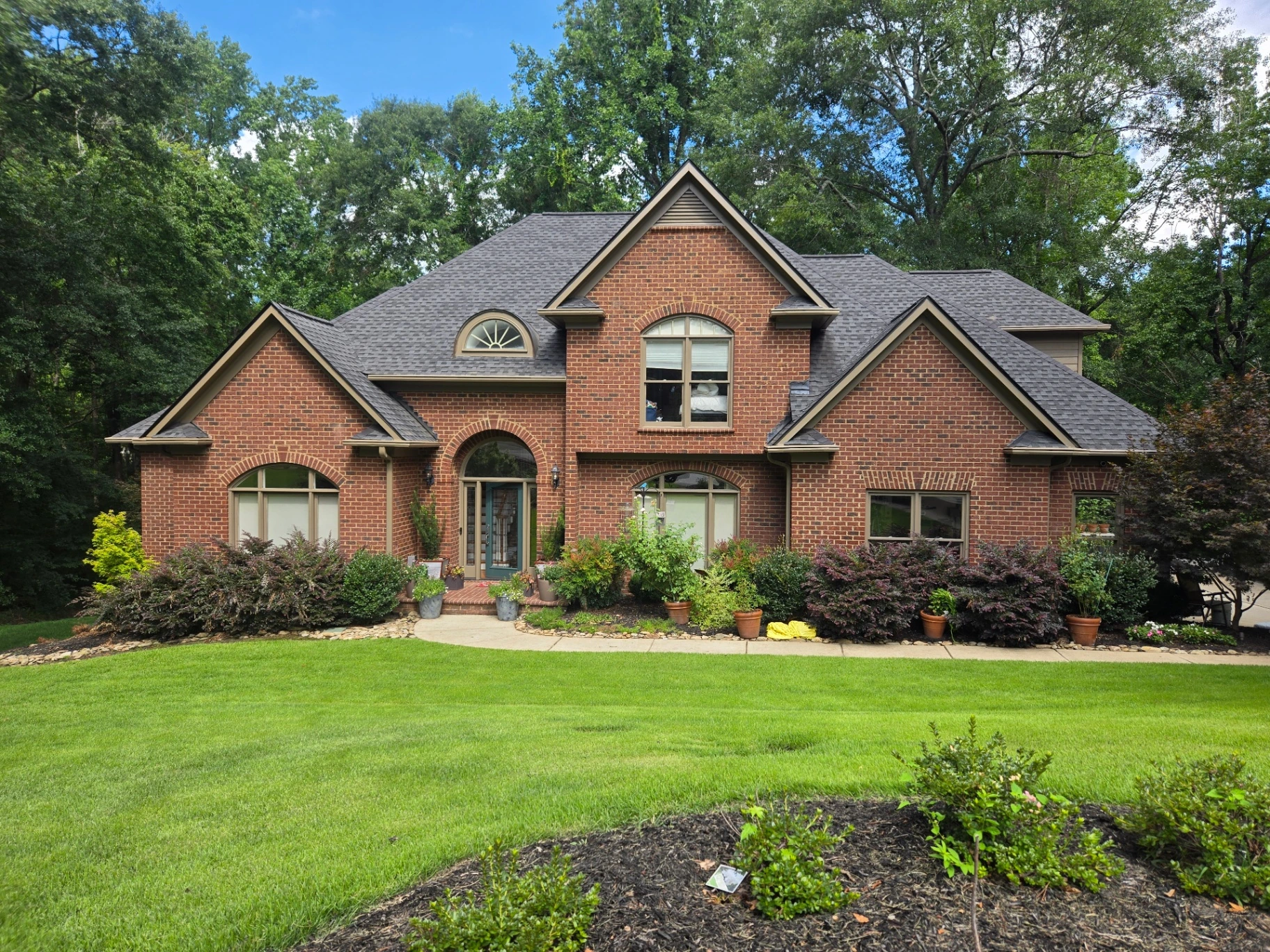 Professional exterior painting project in Upstate South Carolina by That 1 Painter