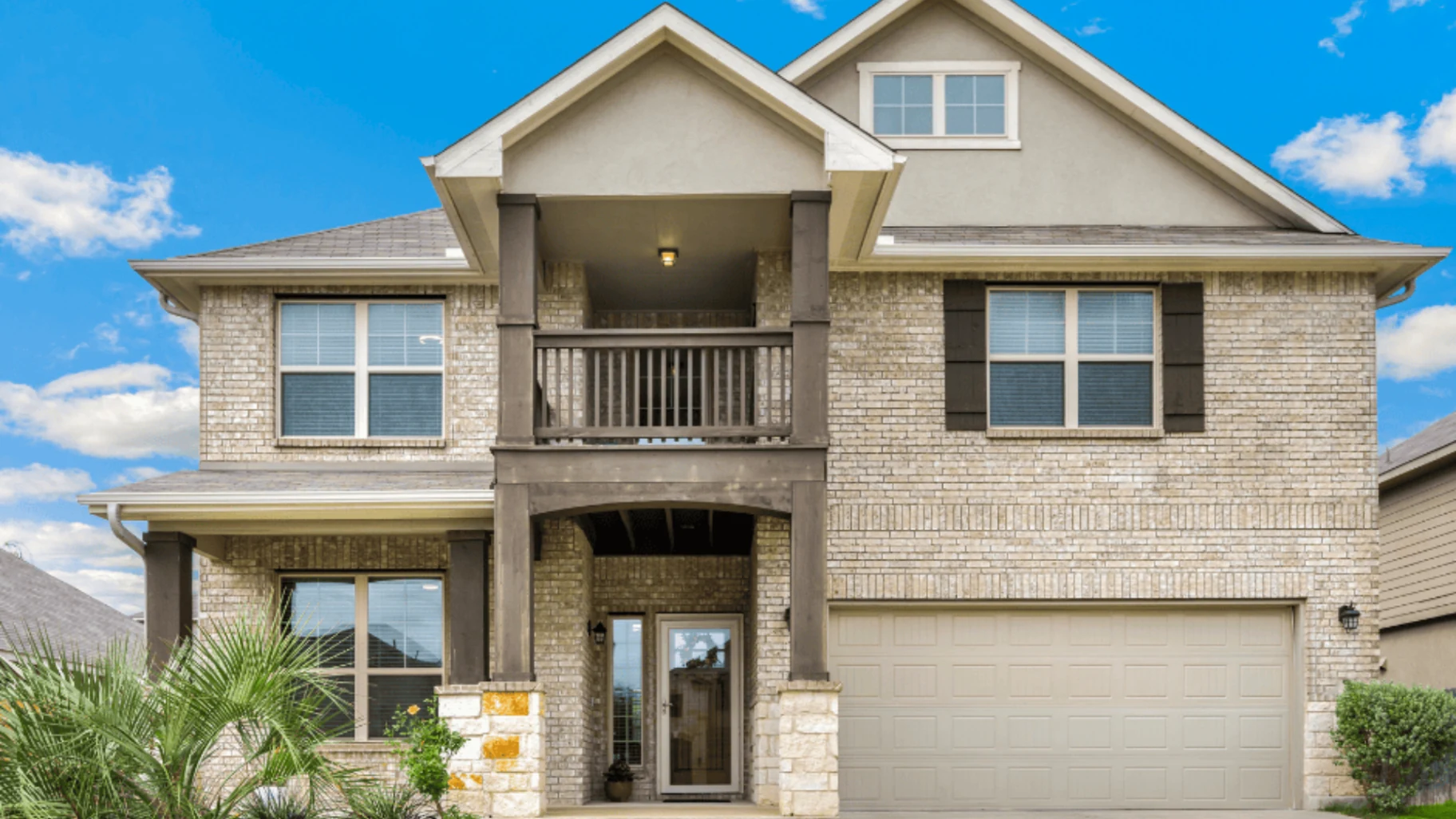 Professional exterior painting project in NorthWest San Antonio by That 1 Painter