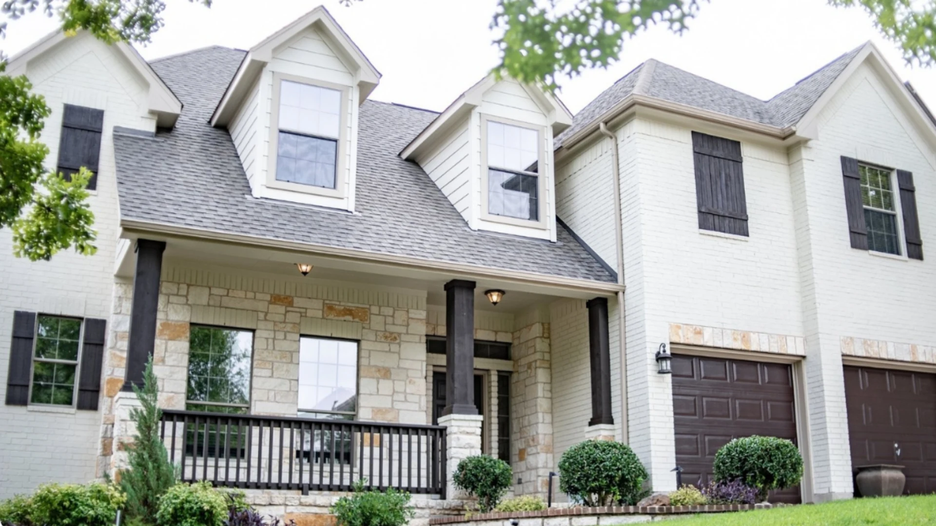 Professional exterior painting project in OKC by That 1 Painter