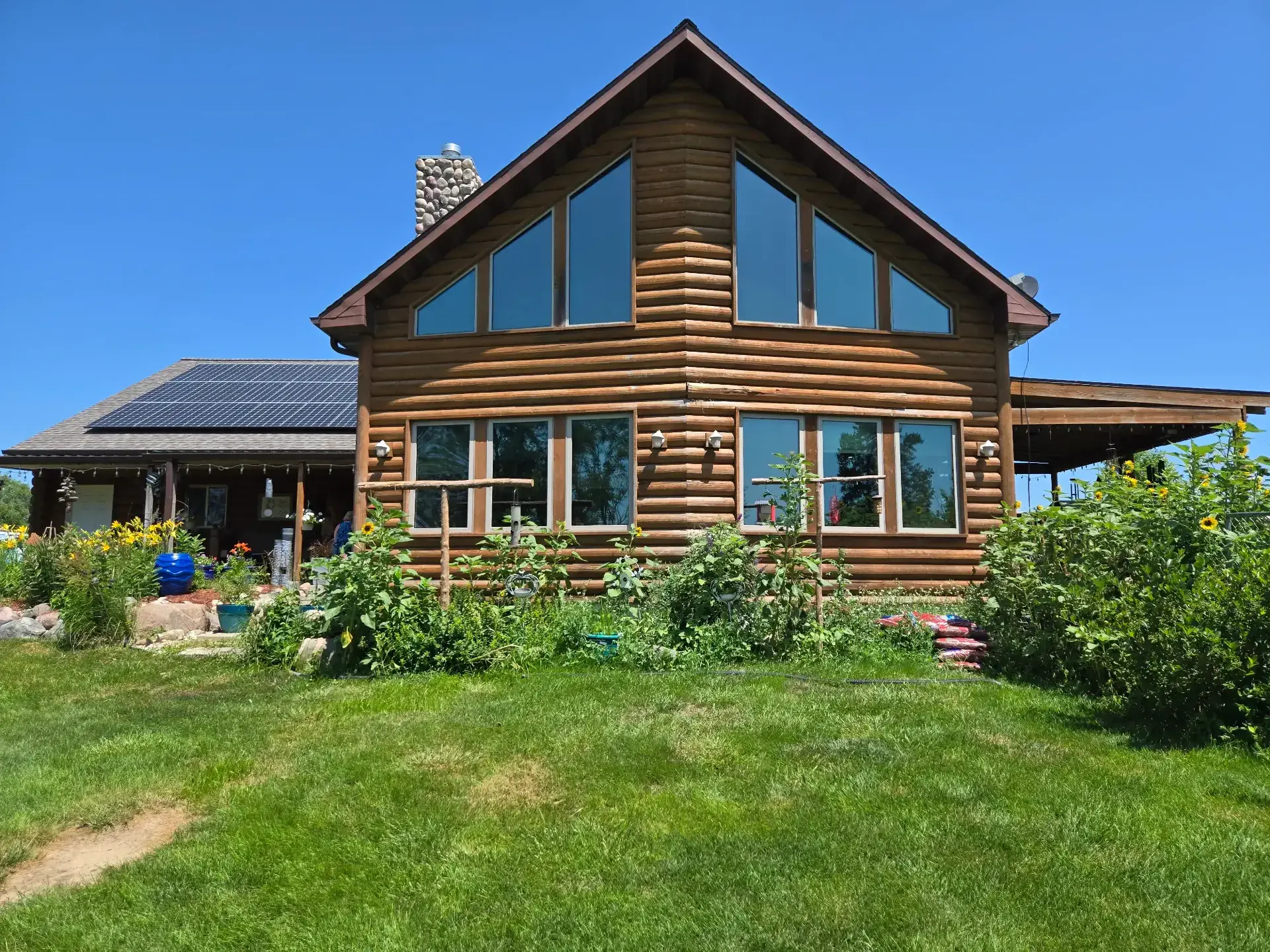 Professional exterior painting project in Central Iowa by That 1 Painter