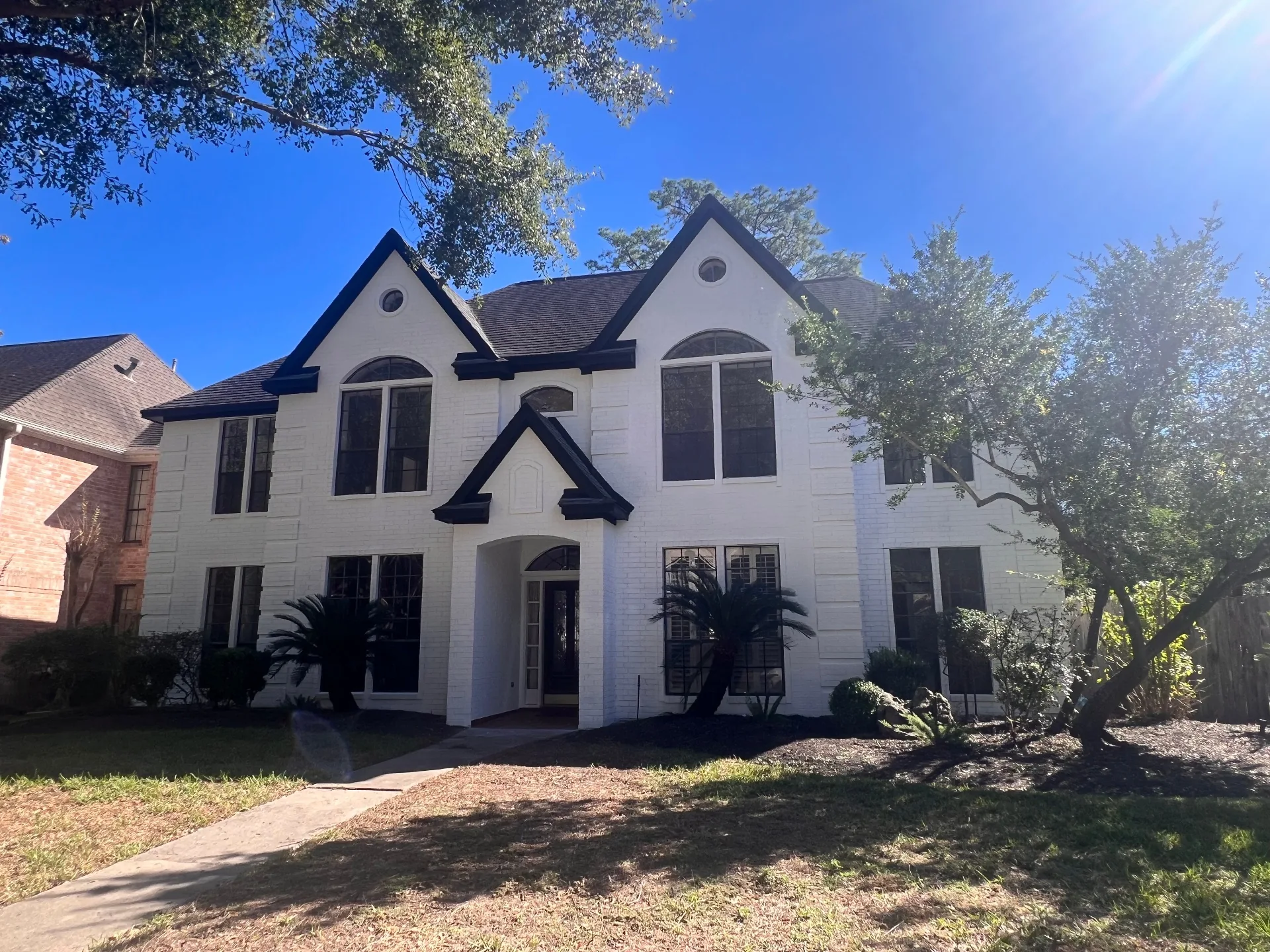 Professional exterior painting project in Pearland by That 1 Painter