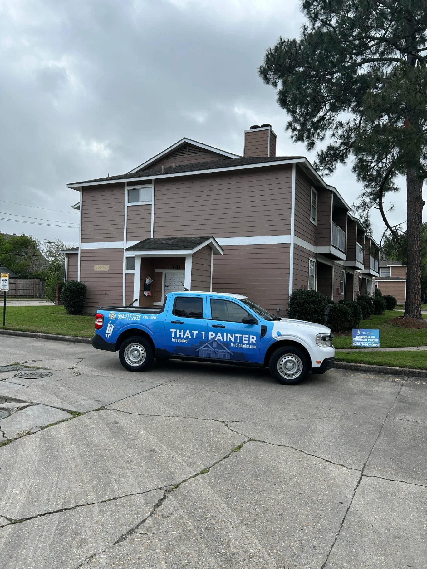 Professional exterior painting project in New Orleans by That 1 Painter