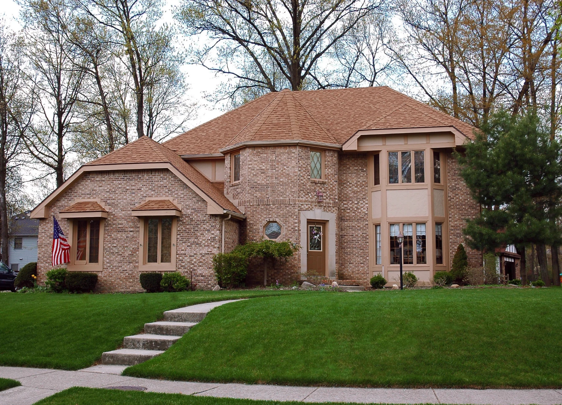 Professional exterior painting project in North Detriot by That 1 Painter