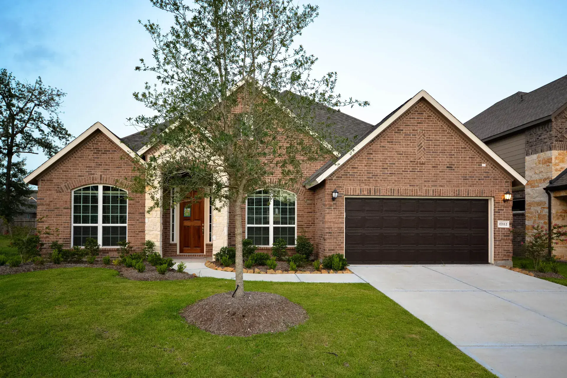 Professional exterior painting project in Beaumont-Port Arthur by That 1 Painter