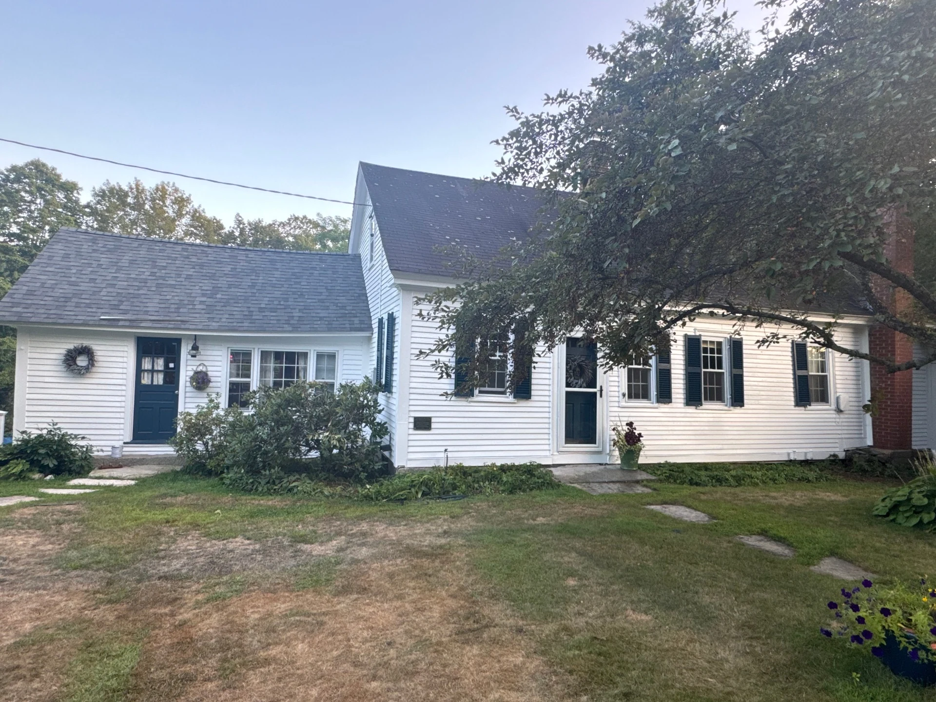 Professional exterior painting project in Southern New Hampshire by That 1 Painter