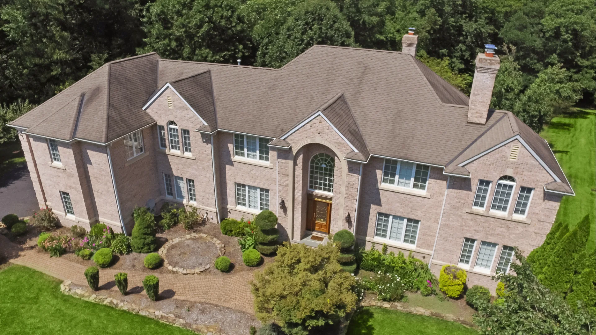 Professional exterior painting project in Chattanooga by That 1 Painter