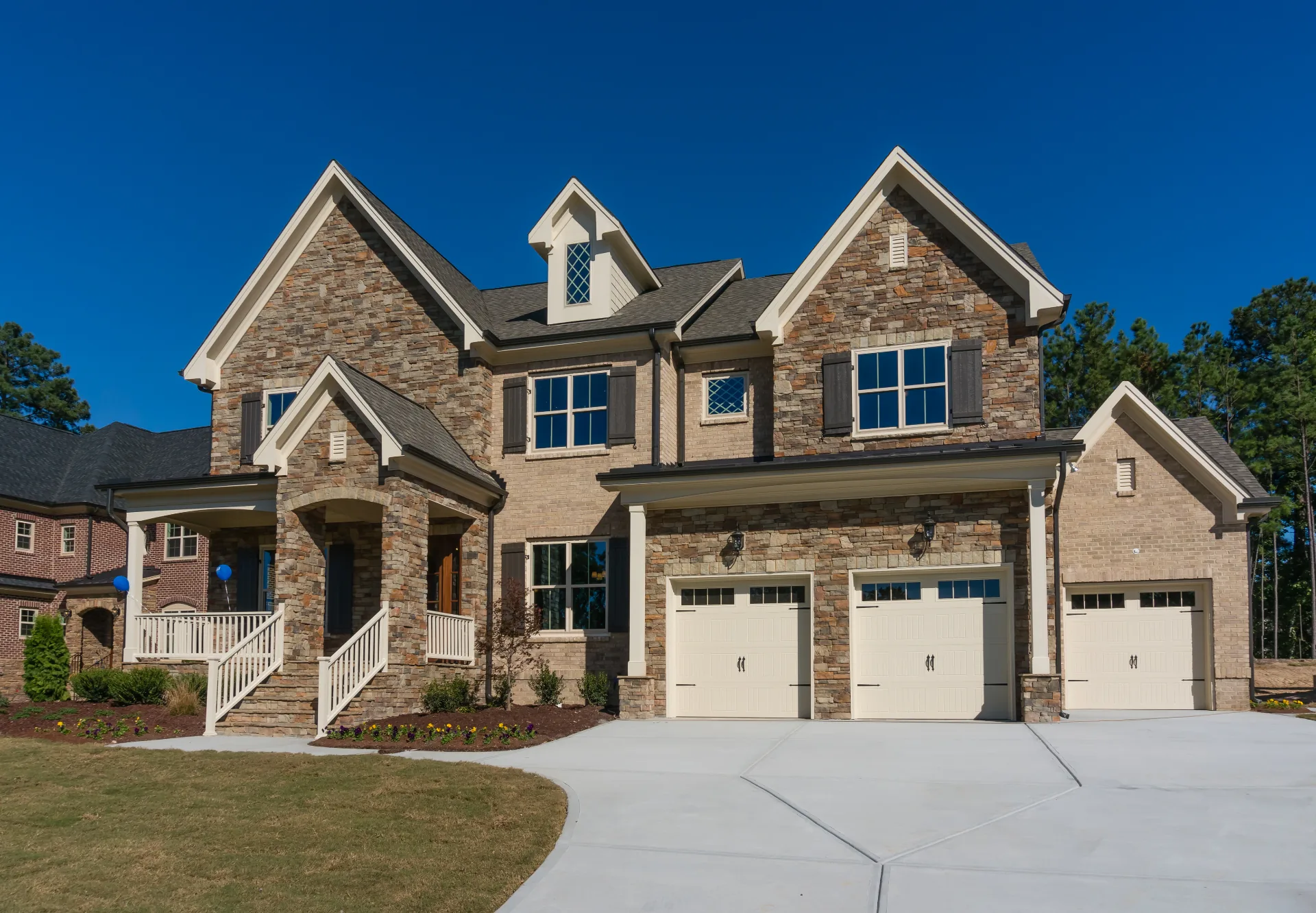 Professional exterior painting project in San Antonio by That 1 Painter