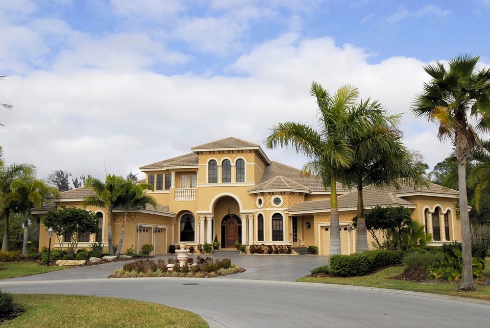 Professional luxury estate exterior painting project in Tampa Bay by That 1 Painter
