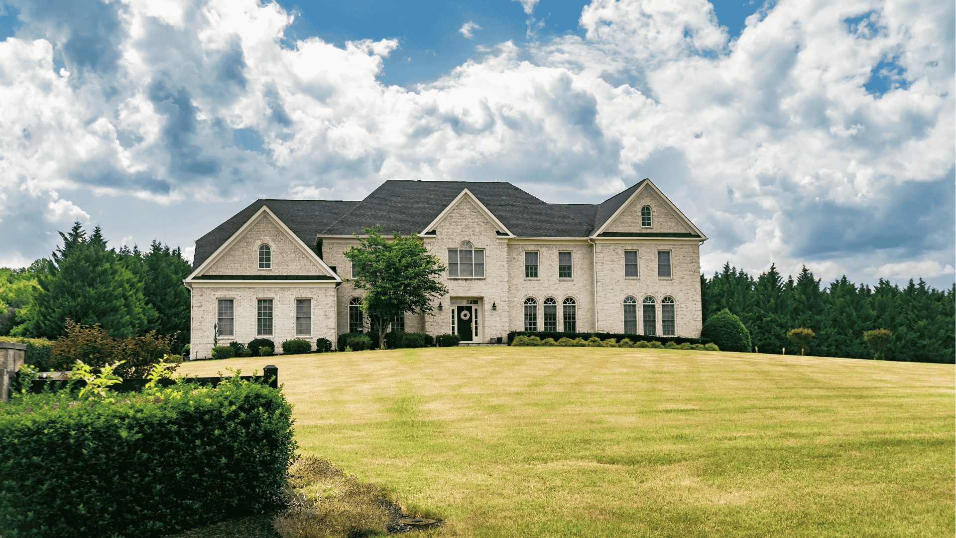 Professional exterior painting project in Fairfax-McLean by That 1 Painter