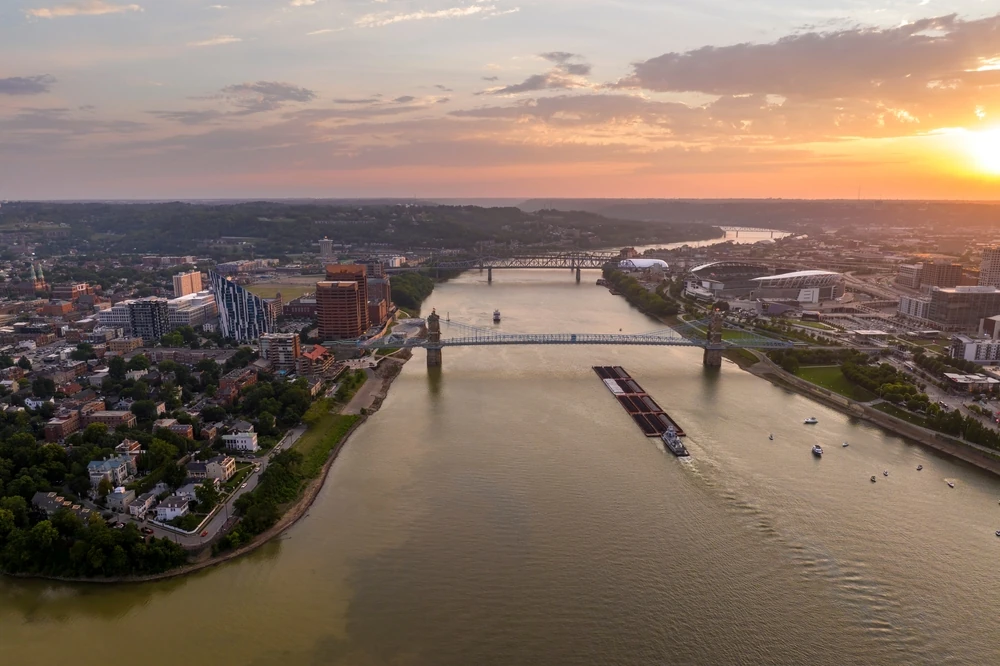Aerial view of Northern Kentucky neighborhoods served by That 1 Painter Northern Kentucky