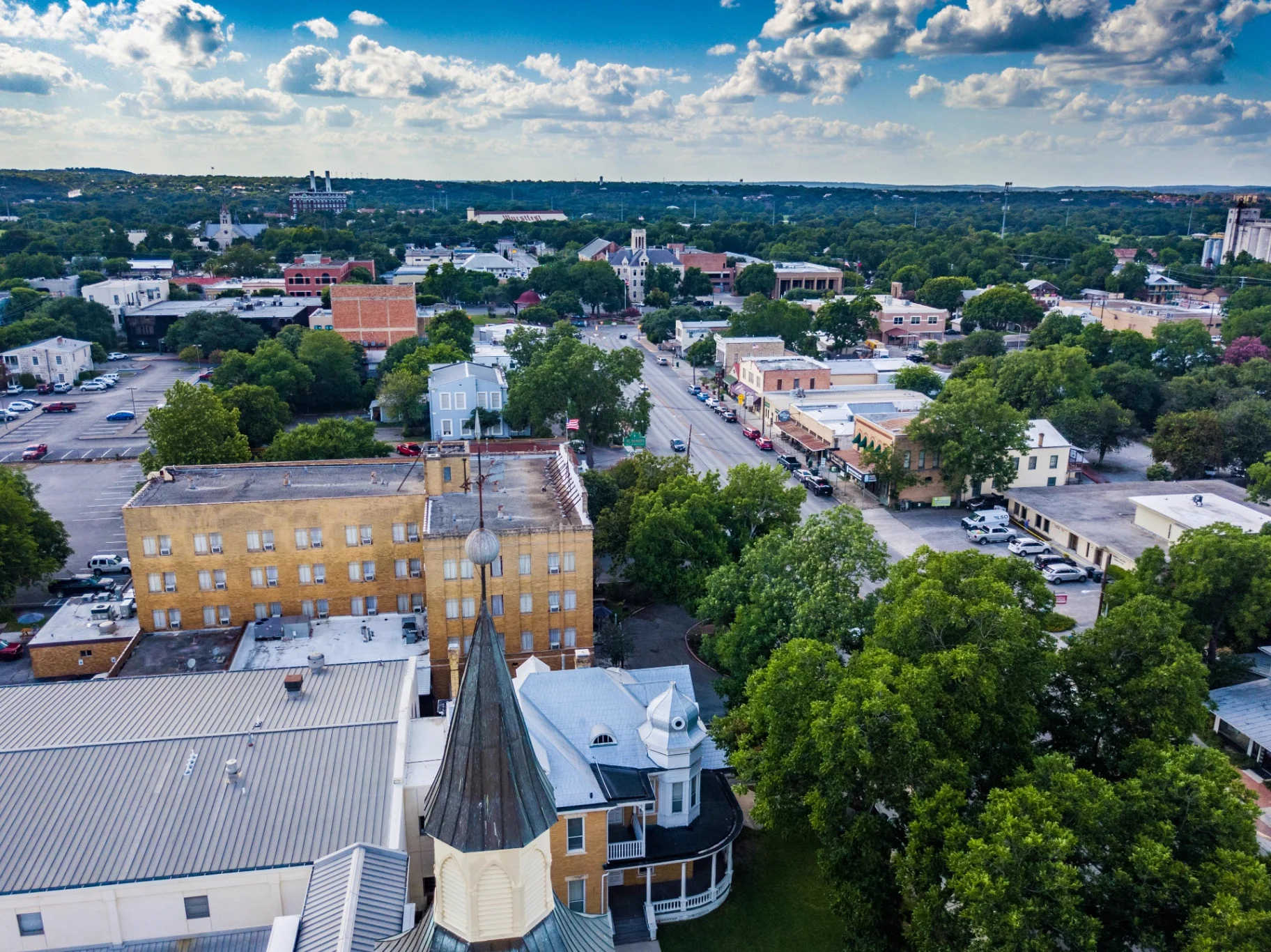 Aerial view of New Braunfels, Gruene, and Canyon Lake served by That 1 Painter New Braunfels