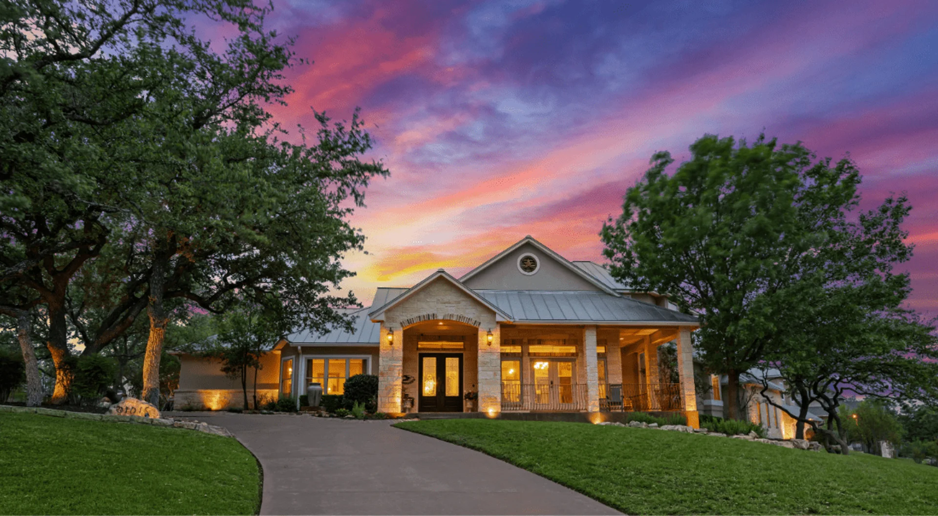 Aerial view of Conroe and Lake Conroe, Texas neighborhoods served by That 1 Painter Conroe
