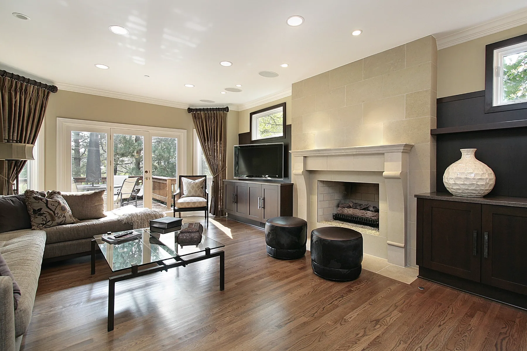 Professional interior painting project in Kansas City by That 1 Painter