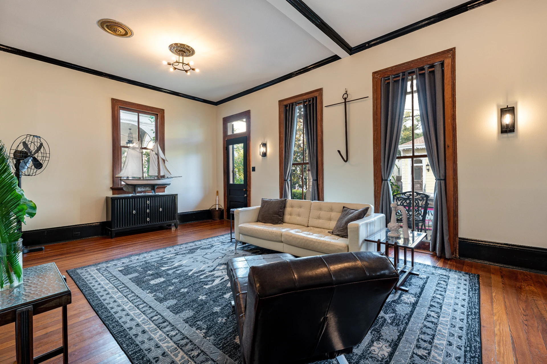Professional interior painting project in New Orleans by That 1 Painter