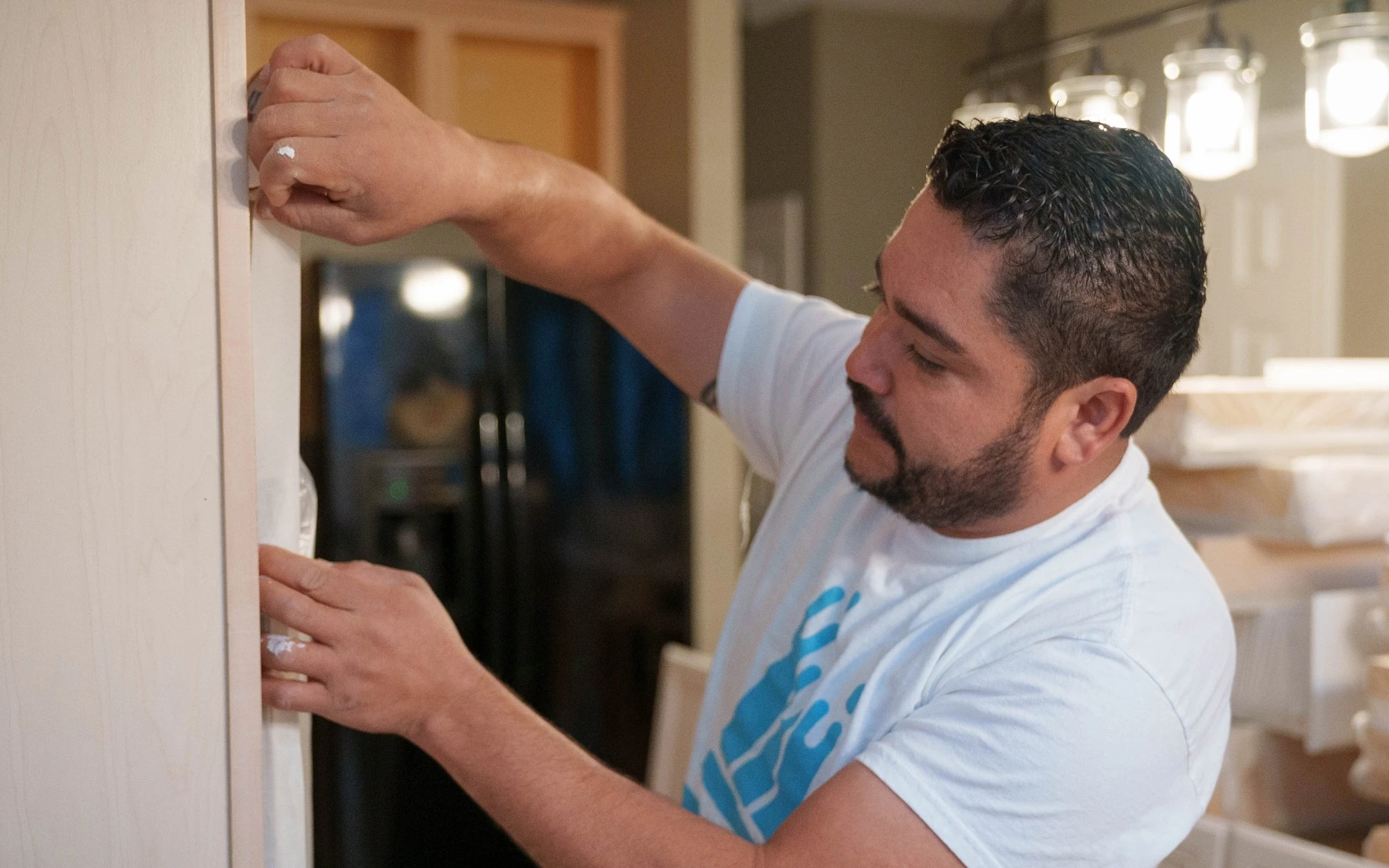 Mildew-affected wall sealed after moisture remediation