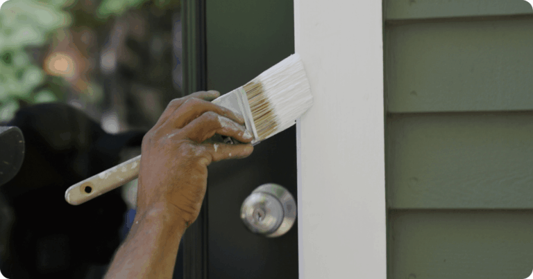 That 1 Painter team at work - Why Choose Us section