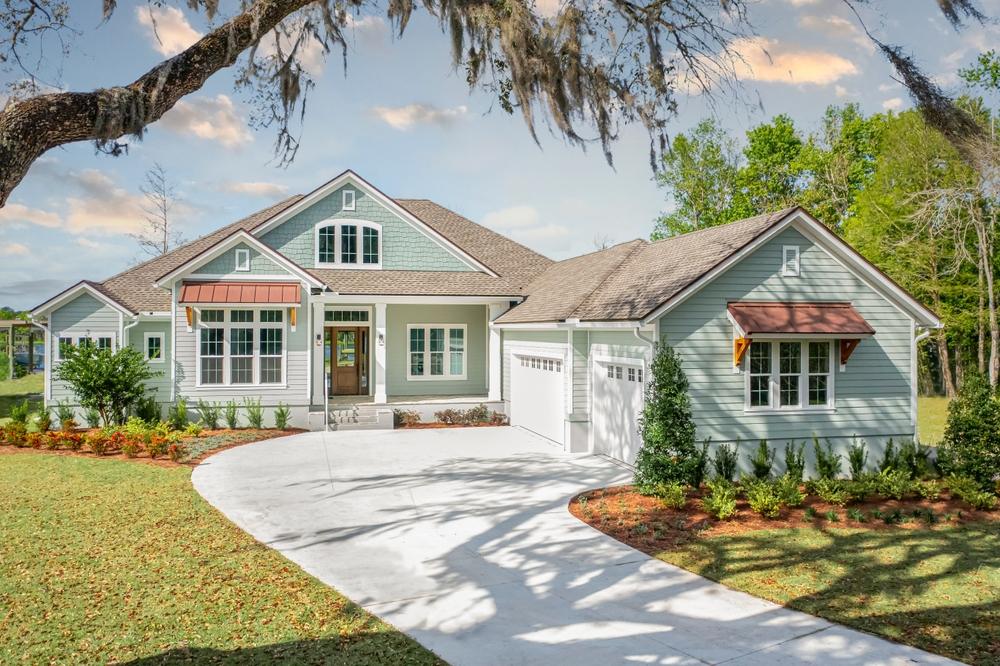 Beautiful home in Boca-Raton with coastal charm done with the best exterior paint colors for 2025 done by painting experts from That 1 Painter Boca Raton