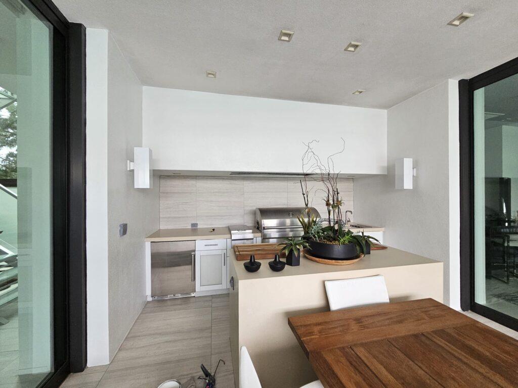 guest house showing a little kitchenette in burke springfield for that 1 painter