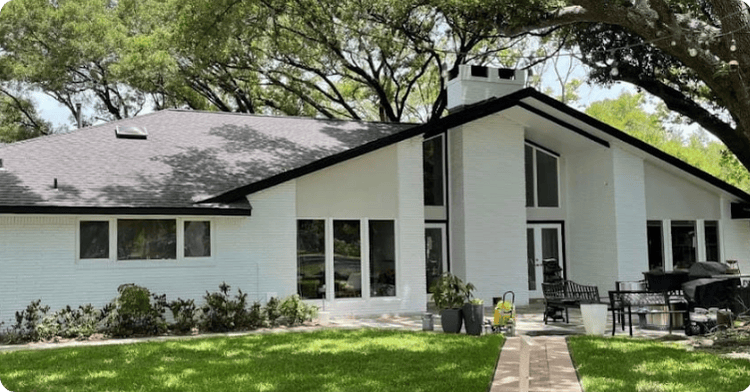 exterior painting white paint with landscaping for that 1 painter east texas