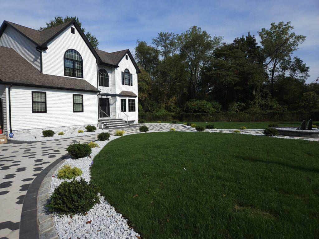 White house with long driveway_That 1 Painter Essex