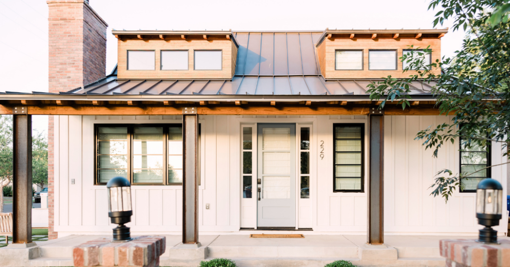 Why Do So Many Homeowners Like the SW Greek Villa Color in Fort Bend County, Texas?