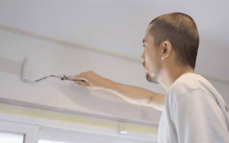 That 1 Painter team at work - Why Choose Us section