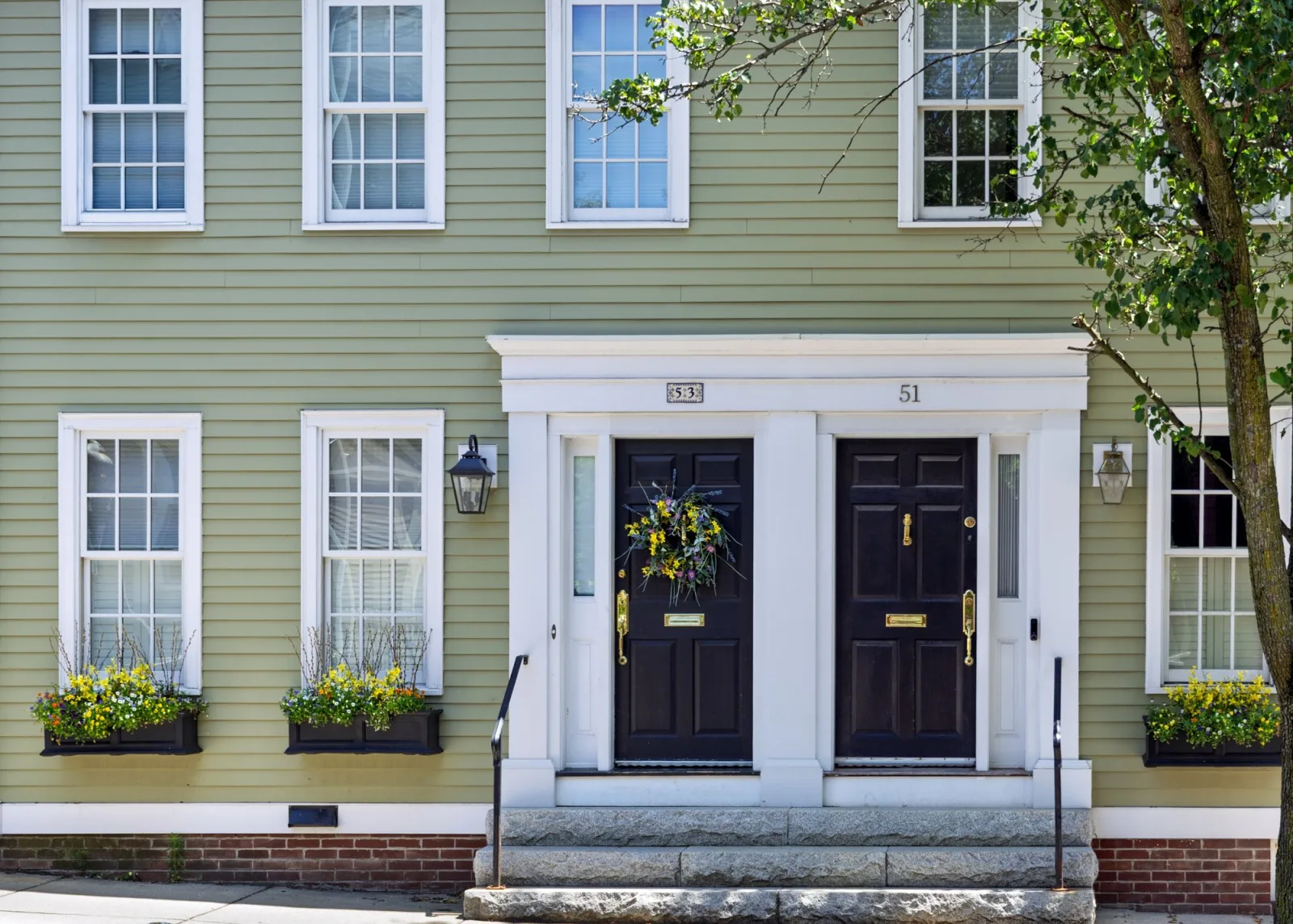 What Are the Best Sherwin-Williams House Paint Colors for 2026?
