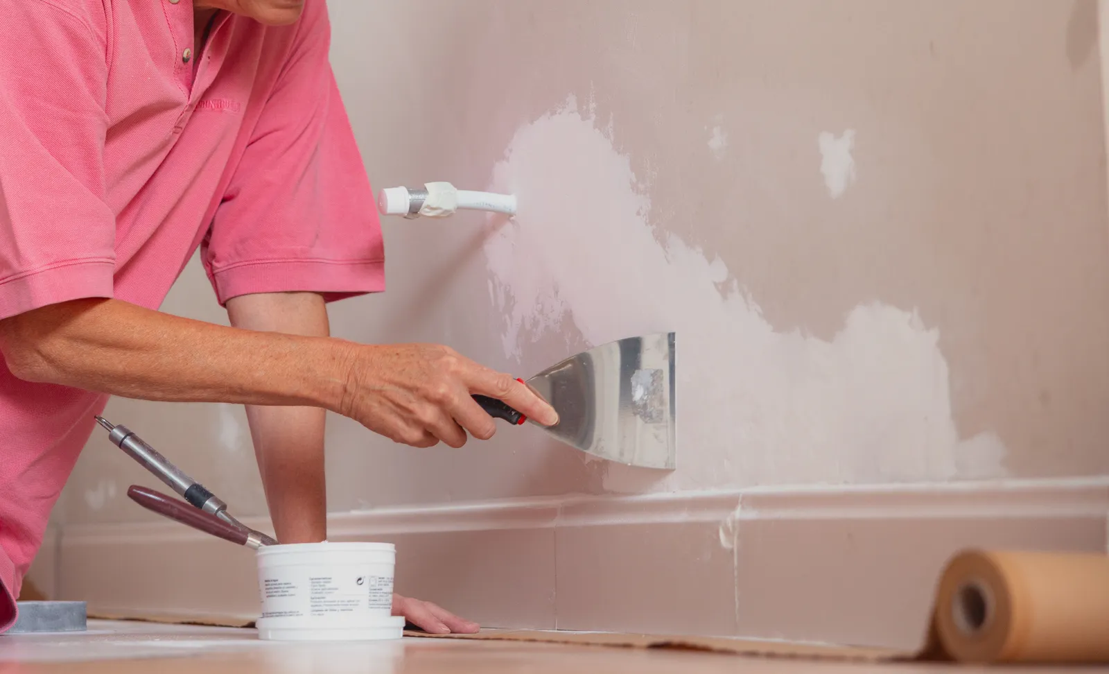 How Do You Fix Small Drywall Holes?