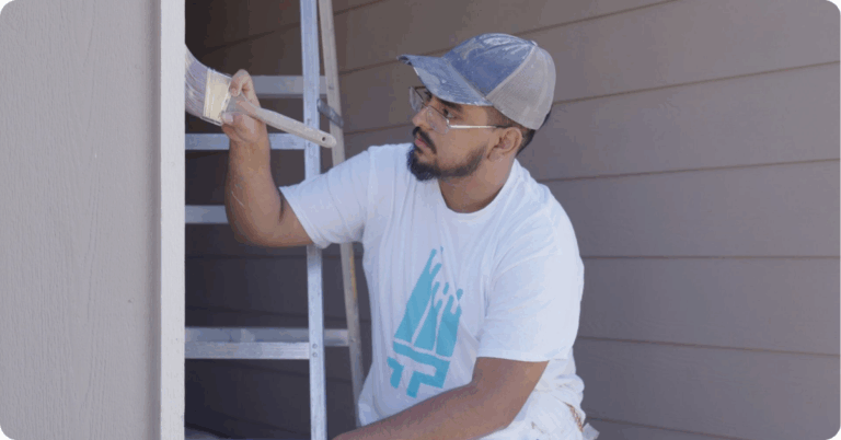 That 1 Painter team at work - Why Choose Us section
