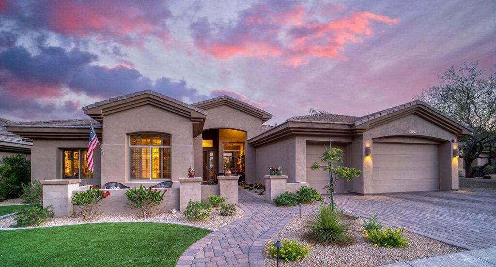 Exterior painting of home at sunset from professional local painters from that 1 painter phoenix metro