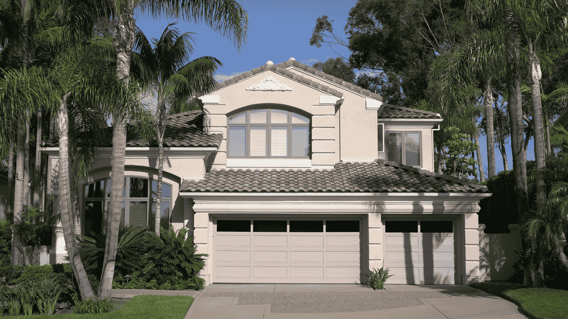 A neutral colored home in Moreno Valley, California that was painted by That 1 Painter Riverside - Rancho Cucamonga