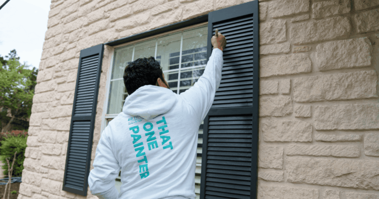 That 1 Painter team at work - Why Choose Us section