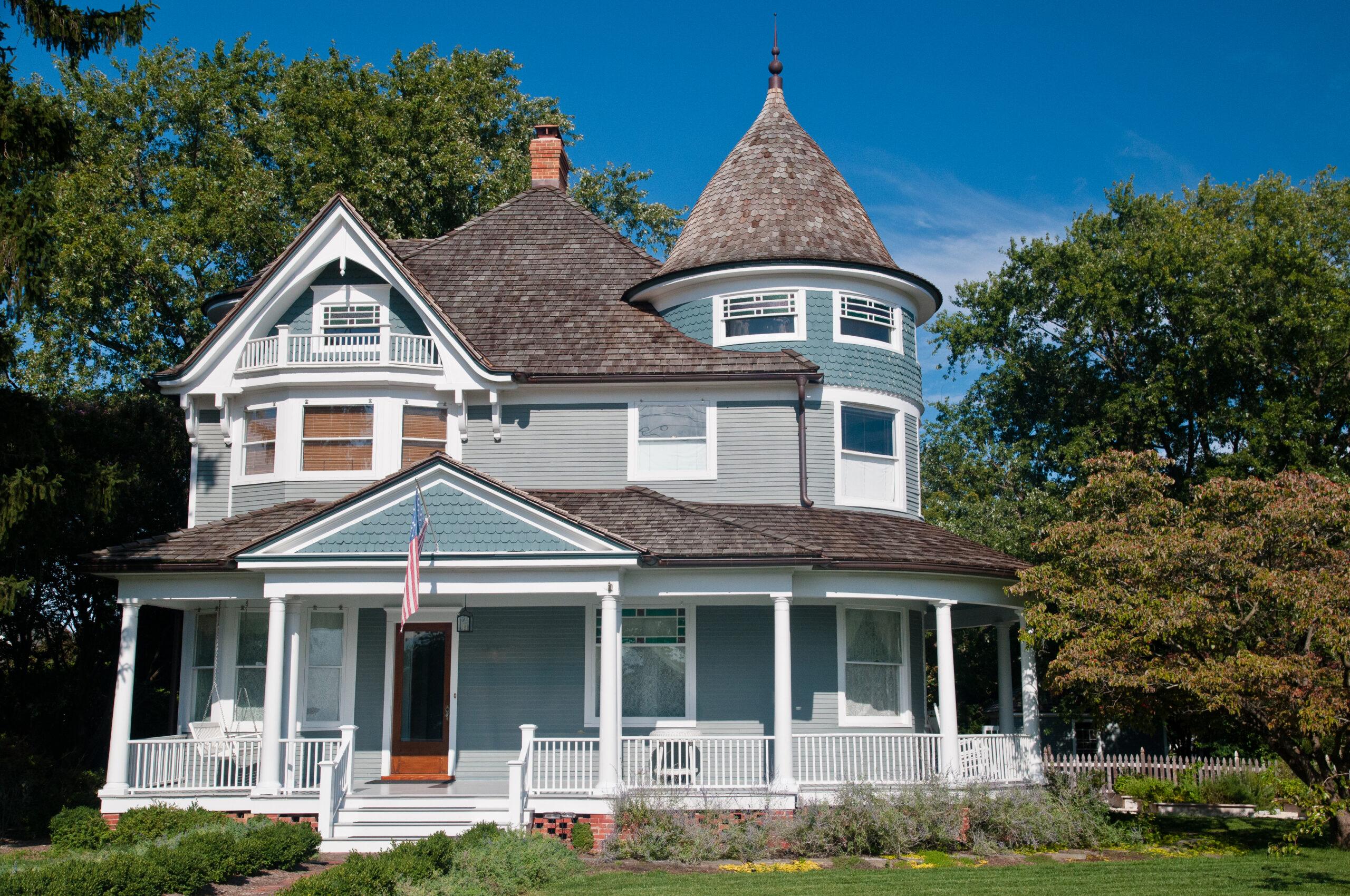 Accent Trim on historic house_That 1 Painter West Michigan